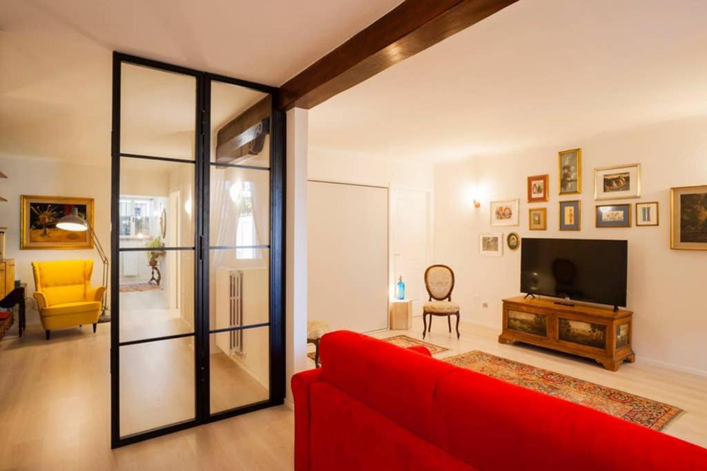 The New Luxury Apartment In The Historic Center Lucca Bagian luar foto